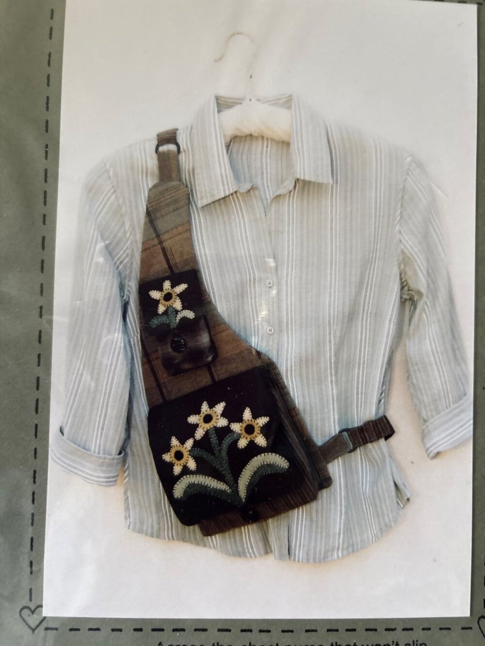 #235 Mini Hip-Hugger Purse Sewing Pattern By Heart To Hand